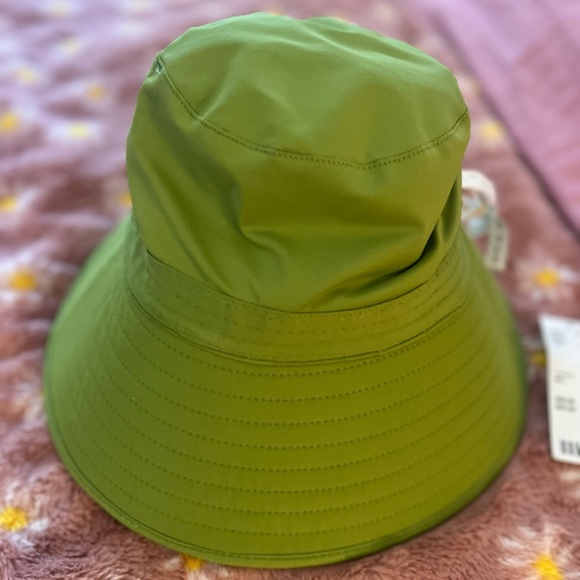 NWT Urban Outfitters Sparkly Metallic Reversible Shimmer m Green Bucket Hat New - Picture 4 of 5